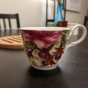 VINTAGE CROWNE OAKES DESIGNS Tea Cup ENGLAND Rose Pink Purple Floral Flower